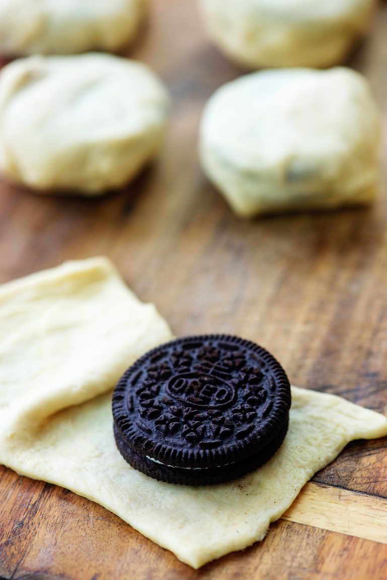 The EASIEST Air Fryer Oreos Recipe!
