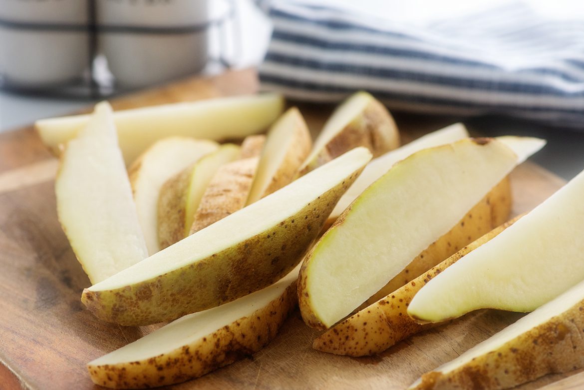 Easy Air Fried Potato Wedges Recipe