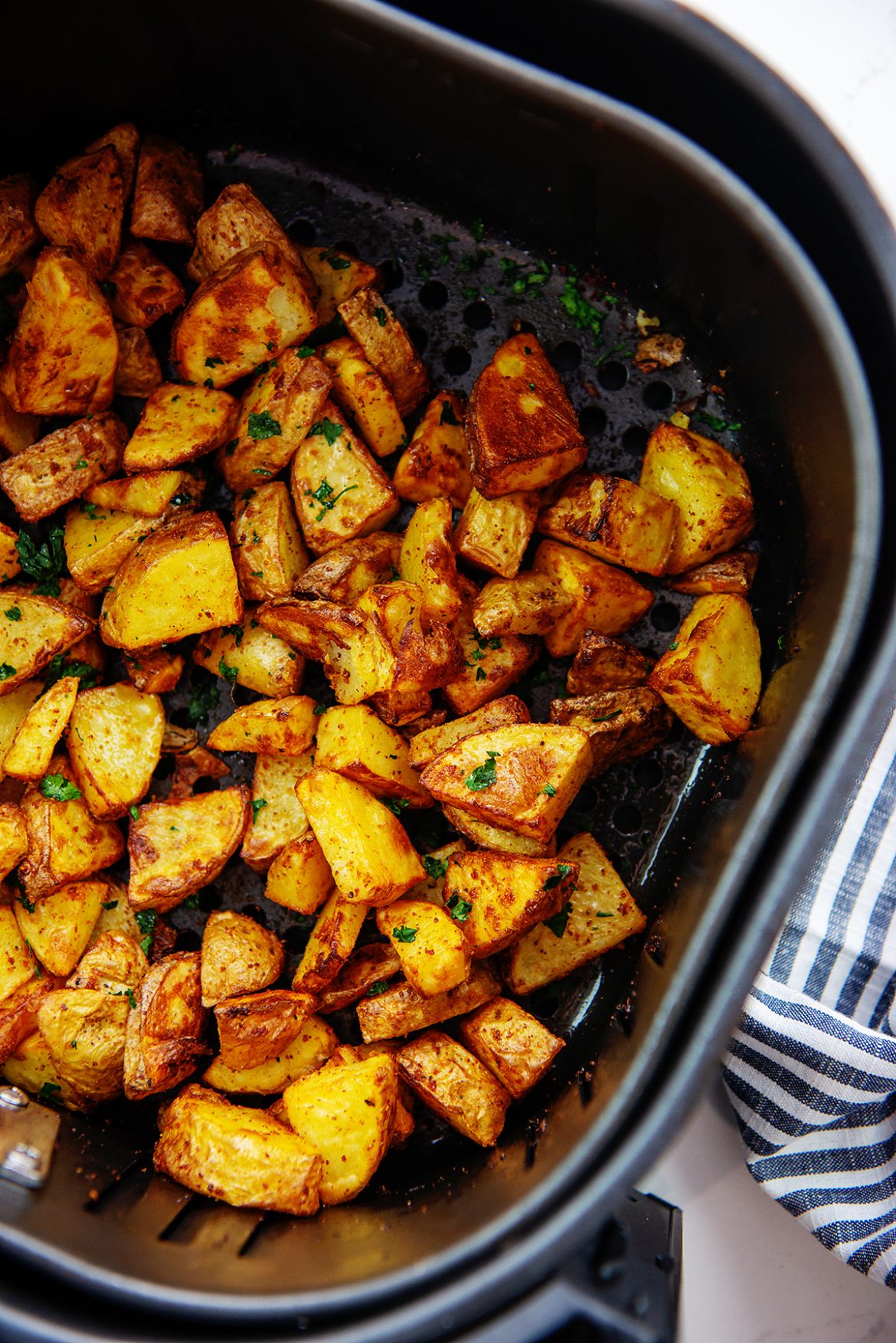 How to Make Air Fryer Breakfast Potatoes | Airfried.com