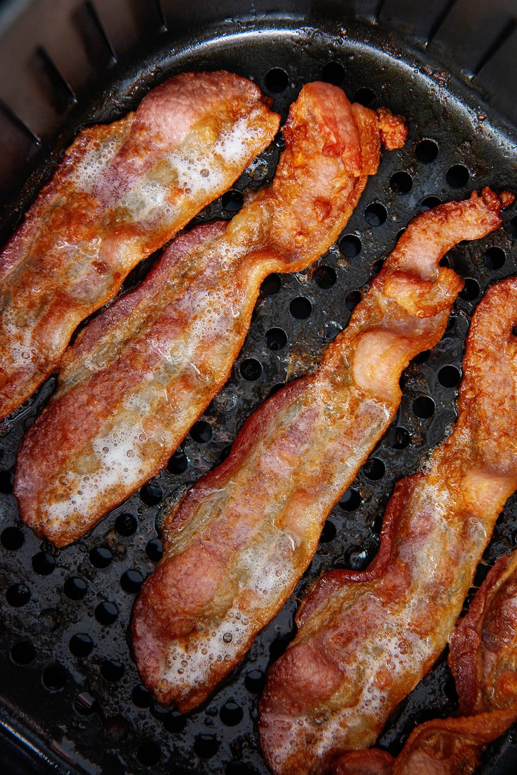 Crispy Air Fryer Bacon Recipe | Airfried.com