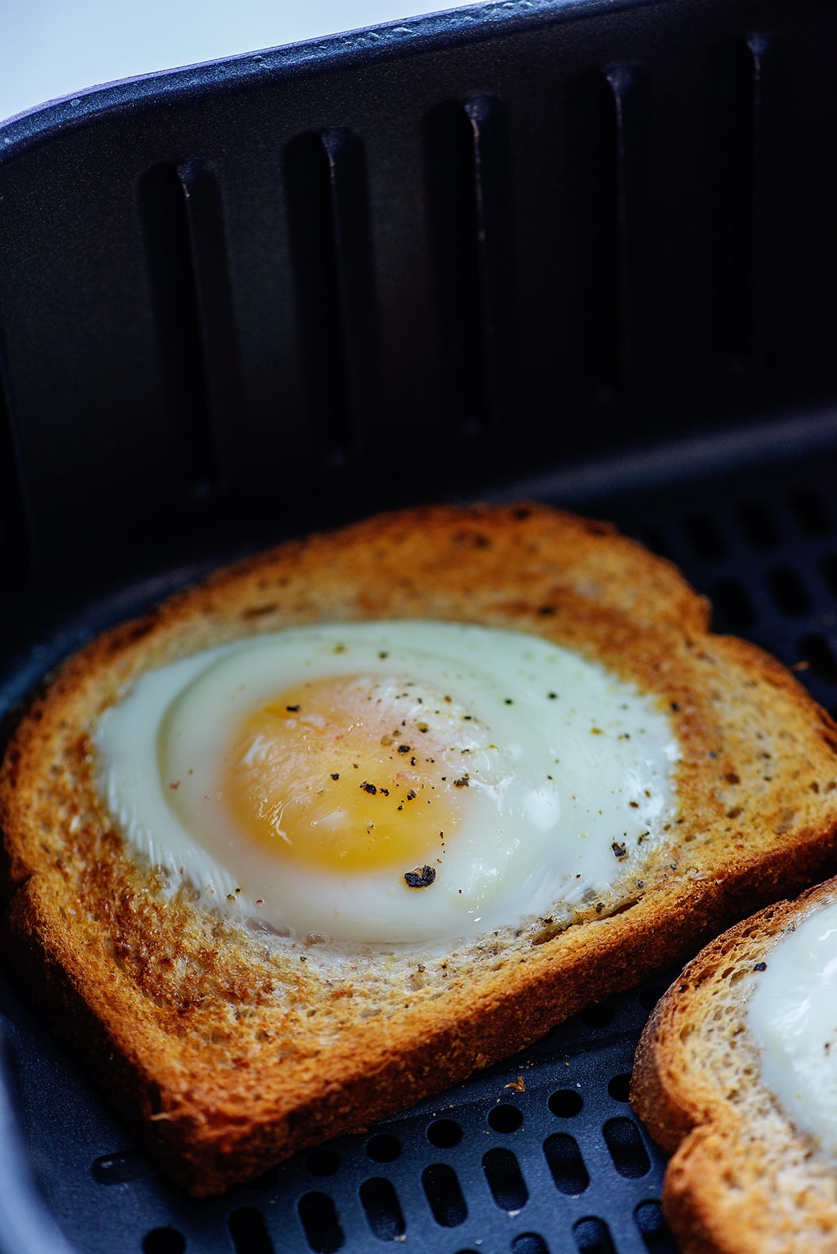 https://airfried.com/wp-content/uploads/2021/12/air-fryer-breakfast.jpg?utm_source=chatgpt.com