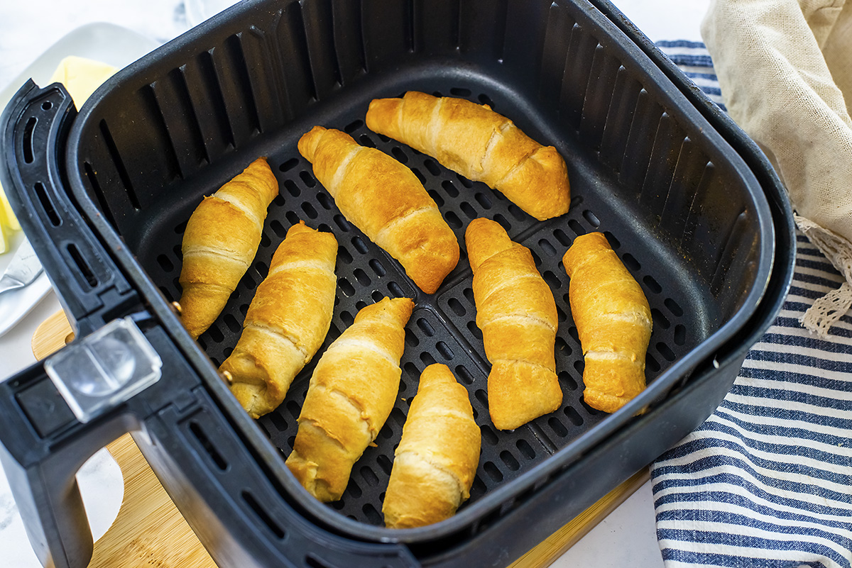 Air Fryer Crescent Rolls - The Urben Life